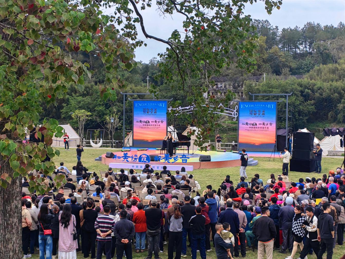 “出攤”即“出圈”！朱村“荷·咖啡”邀您一起聆聽經(jīng)典！