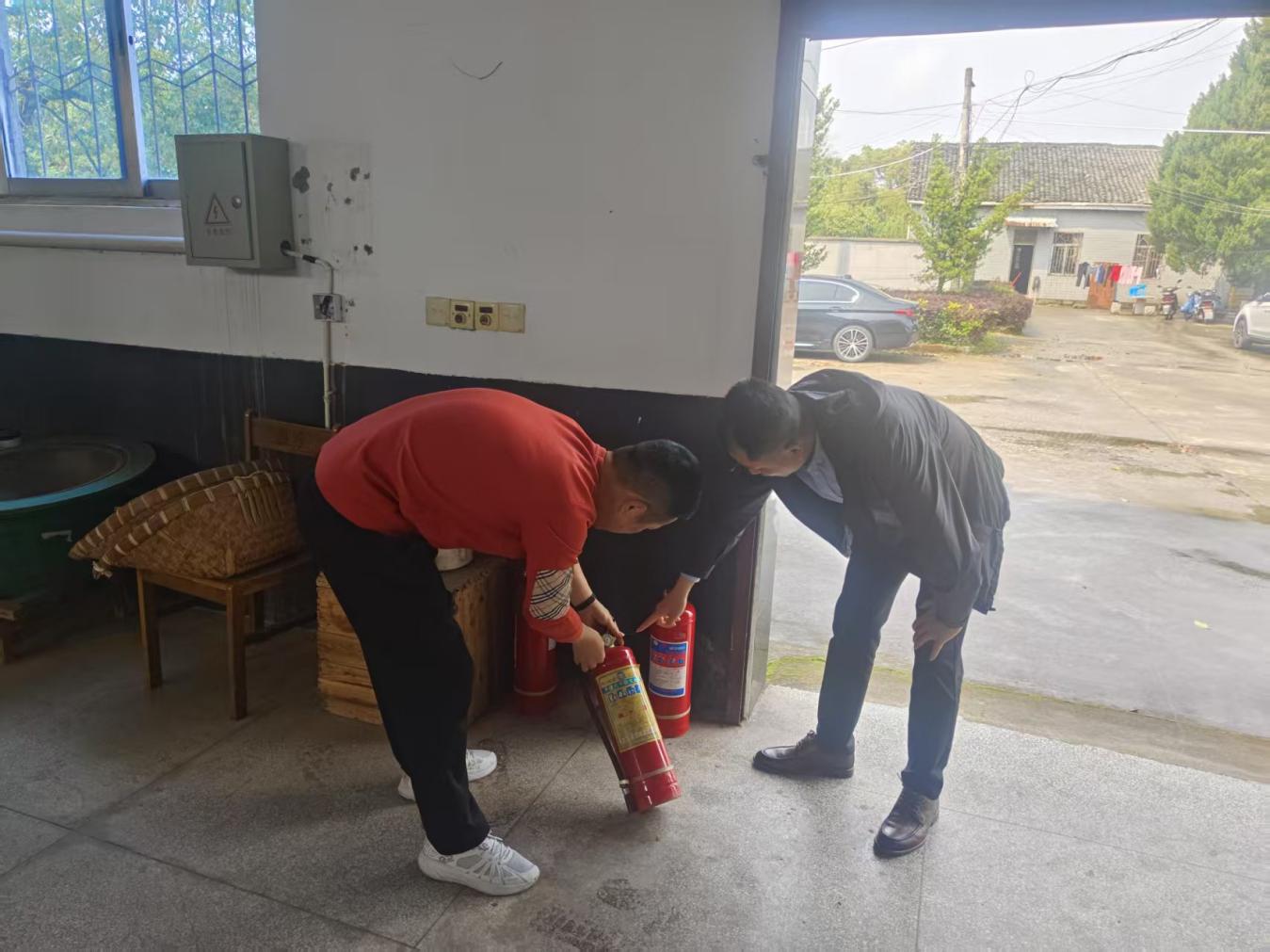 筑牢安全防線，護航春茶生產(chǎn)